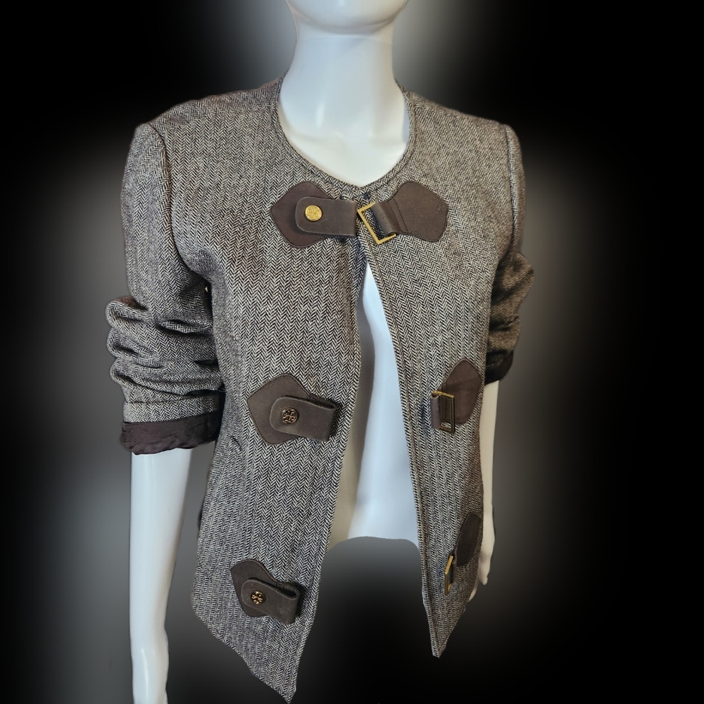 Tory burch tweed jacket, buckle closure, chevron pattern size 8 As/Is